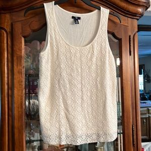 GAP simply pretty sleeveless lace overlay top
